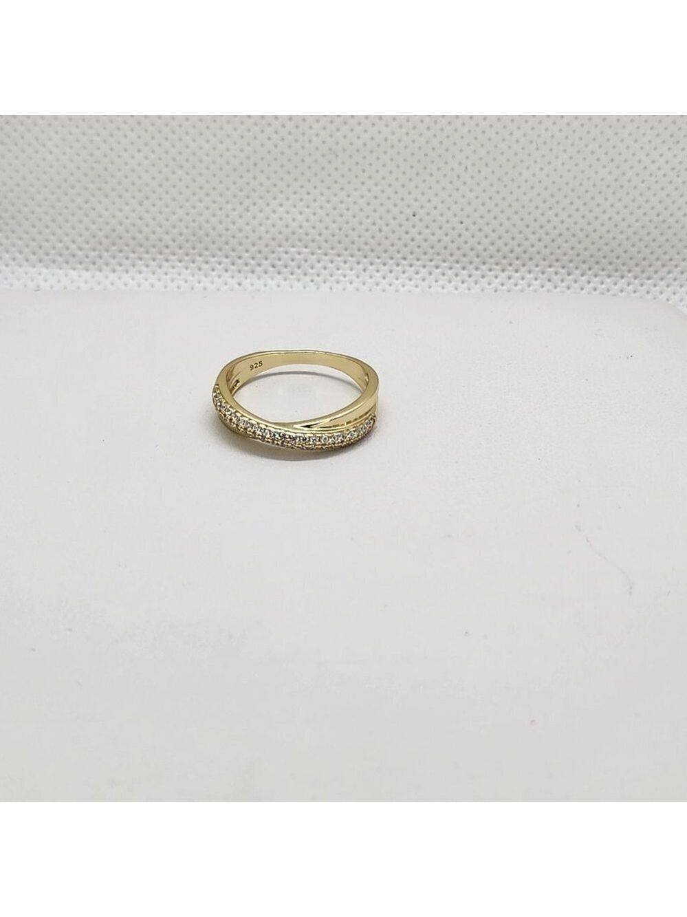 Brand New Sterling Silver 925 Crossover CZ Stones Ring Elevate your style